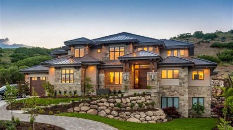 The Solis Crest Chateau